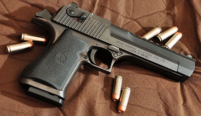 pistola revolver